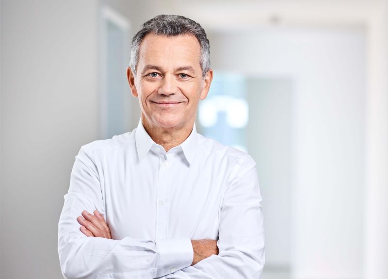 Dr. Johannes Buderer