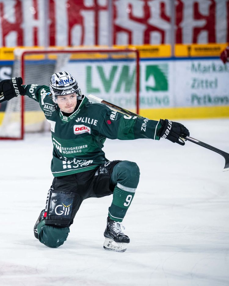 Kemp und Schmidt überragend vor über 4000 Zuschauern