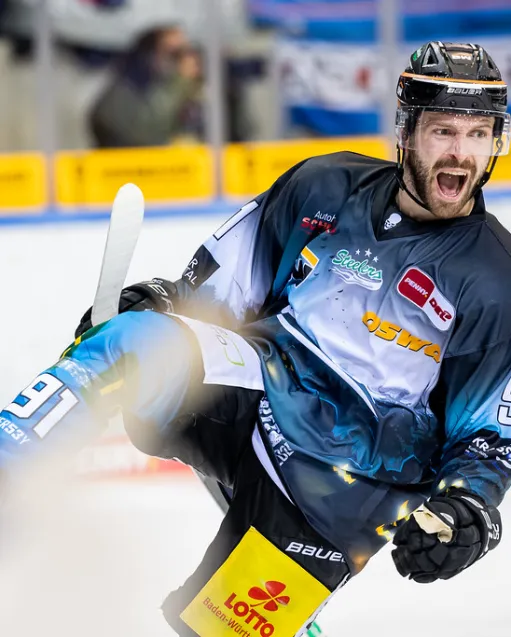 Halloween-Trikots Stand 19:30 Uhr