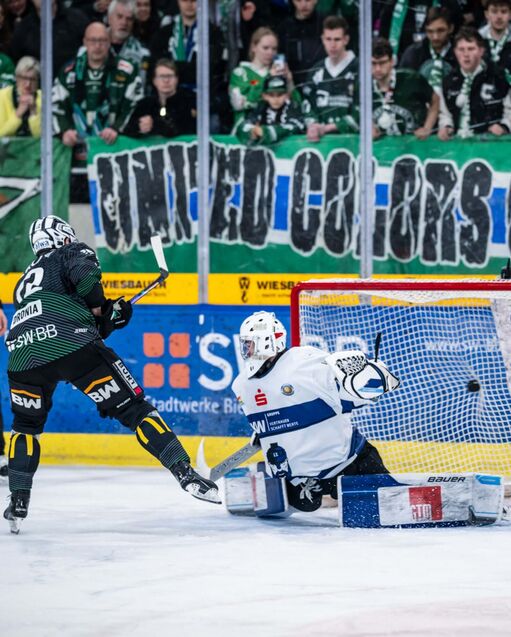 Steelers ziehen mit einem 7:3-Sieg ins Halbfinale ein